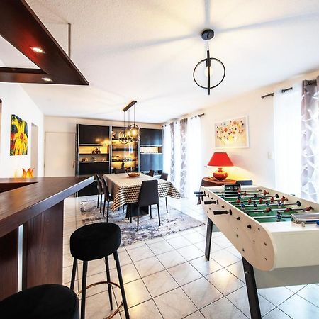 La Coquette ! Maison Au Coeur De La Bresse Avec Veranda Barbecue Garage Baby-Foot Et Barre De Son Bagian luar foto