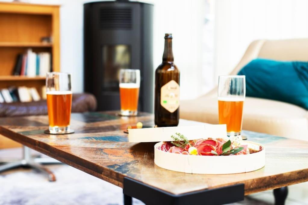La Coquette ! Maison Au Coeur De La Bresse Avec Veranda Barbecue Garage Baby-Foot Et Barre De Son Bagian luar foto