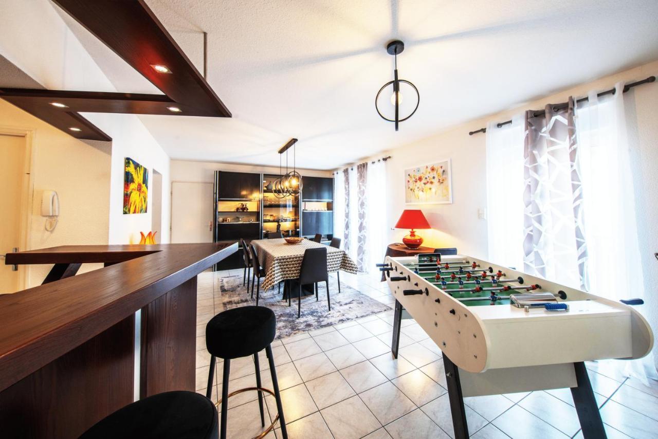 La Coquette ! Maison Au Coeur De La Bresse Avec Veranda Barbecue Garage Baby-Foot Et Barre De Son Bagian luar foto