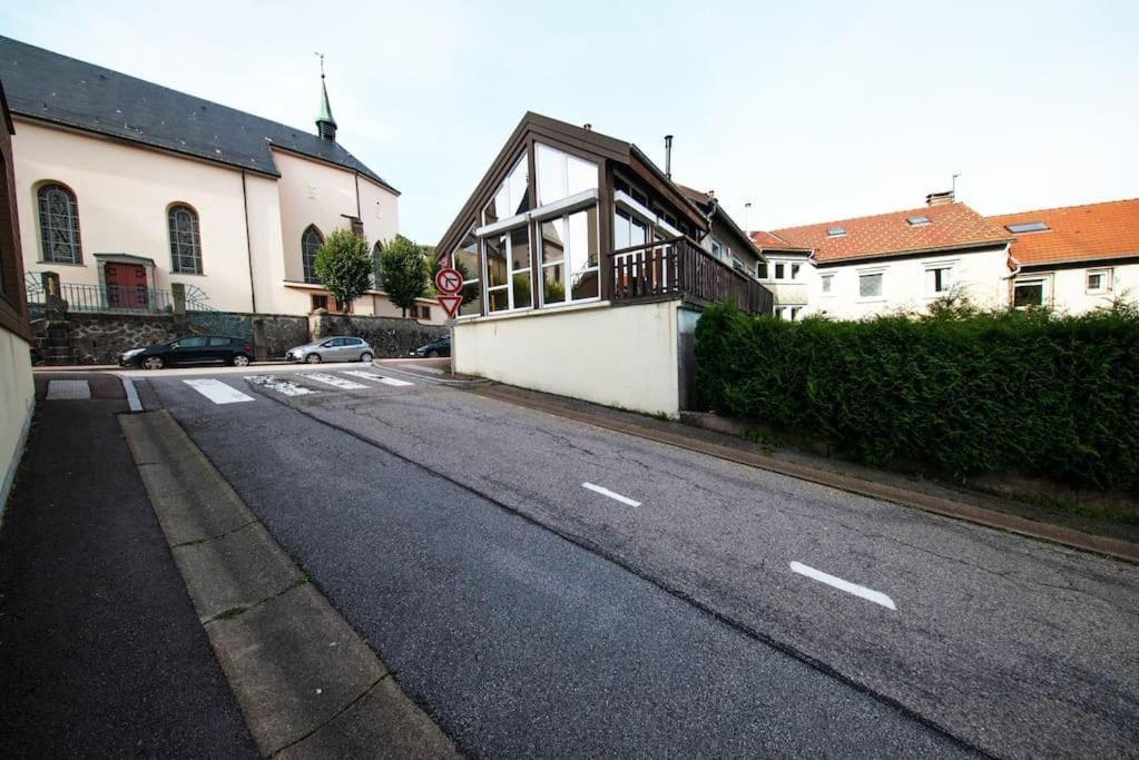 La Coquette ! Maison Au Coeur De La Bresse Avec Veranda Barbecue Garage Baby-Foot Et Barre De Son Bagian luar foto